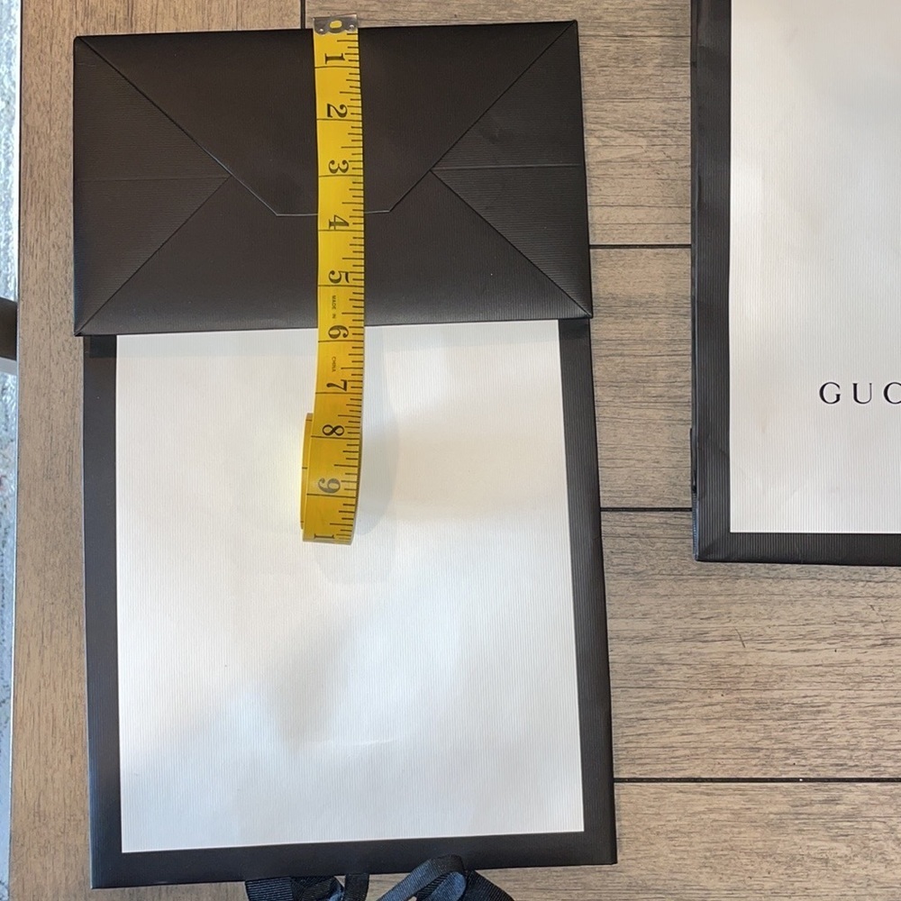 Gucci- Authentic Gift bag - Picture 2 of 4